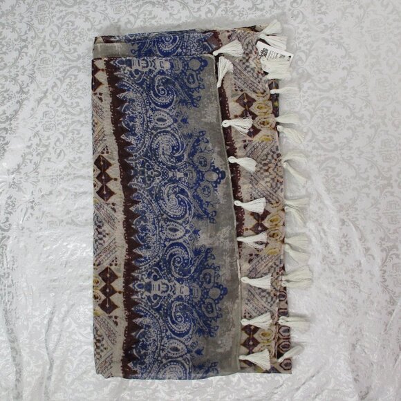 CHARLOTTE RUSSE  Blanket Scarf NWT - Picture 10 of 11